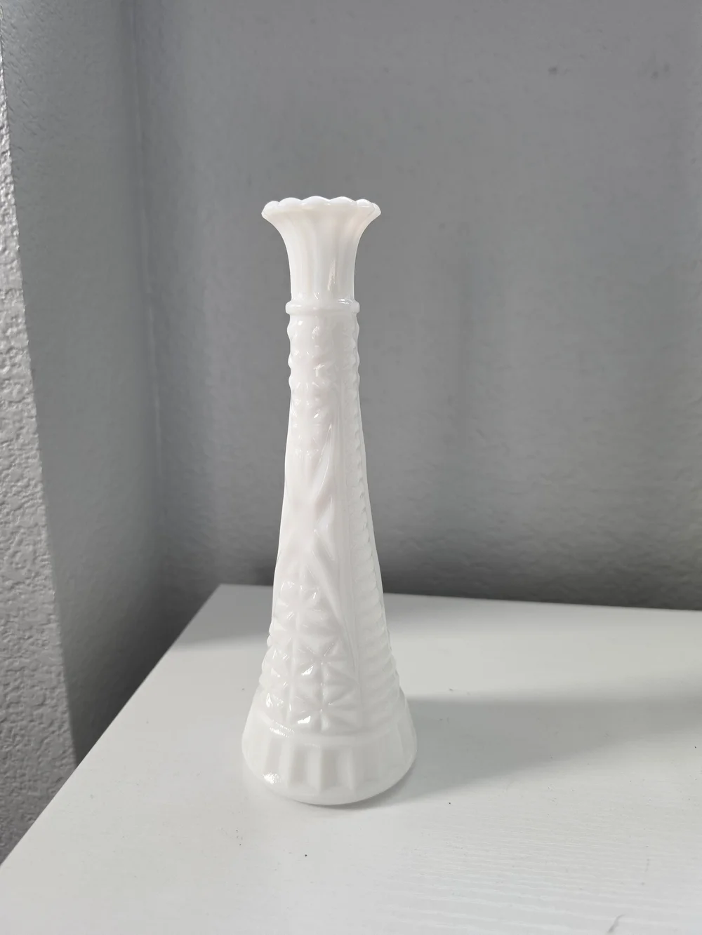 Anchor Hocking Stars and Bars White Milk Glass Bud Vase